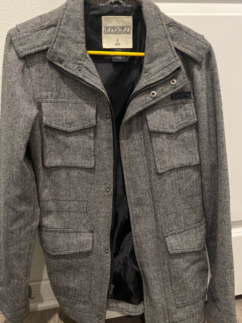 Ezekiel Men's Gray Herringbone Jacket